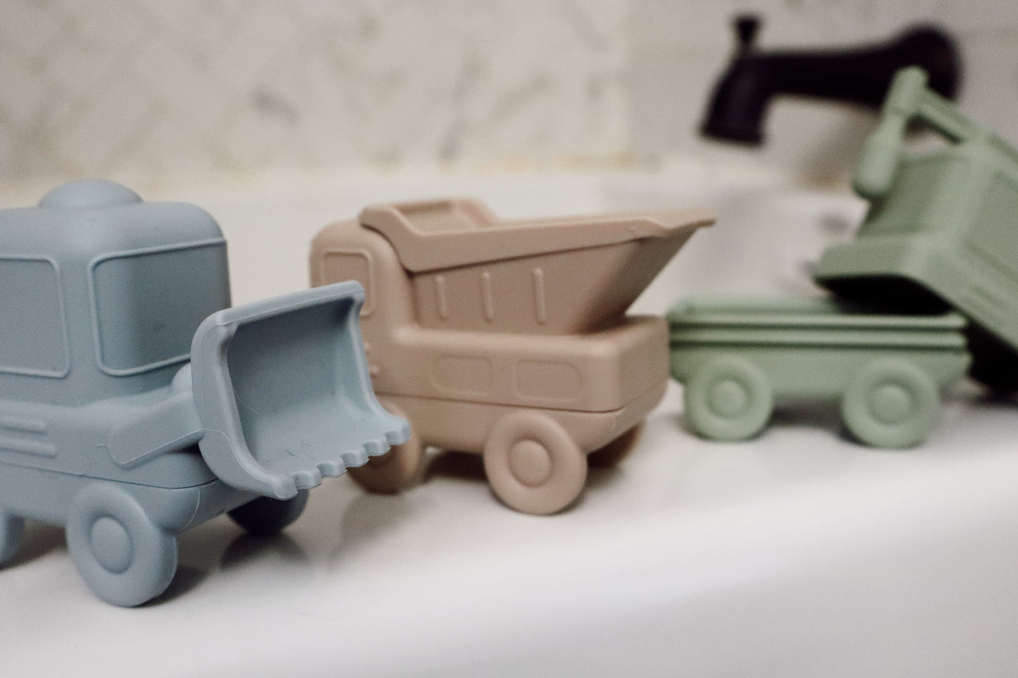 3pc Trucks Bath Toys